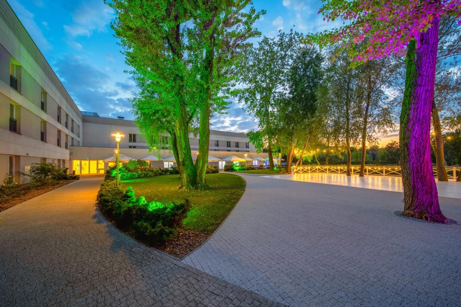 Green Garden Hotel Raszyn Exteriér fotografie