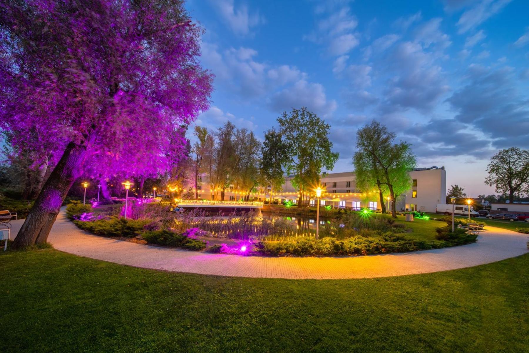 Green Garden Hotel Raszyn Exteriér fotografie