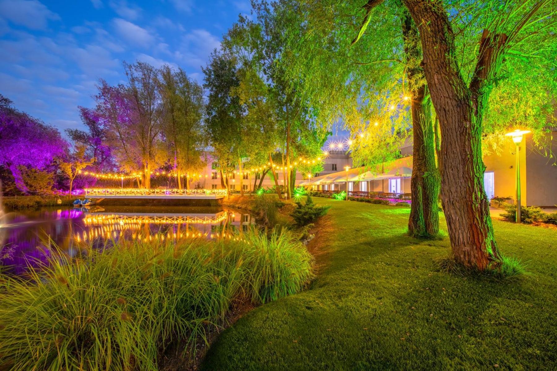 Green Garden Hotel Raszyn Exteriér fotografie